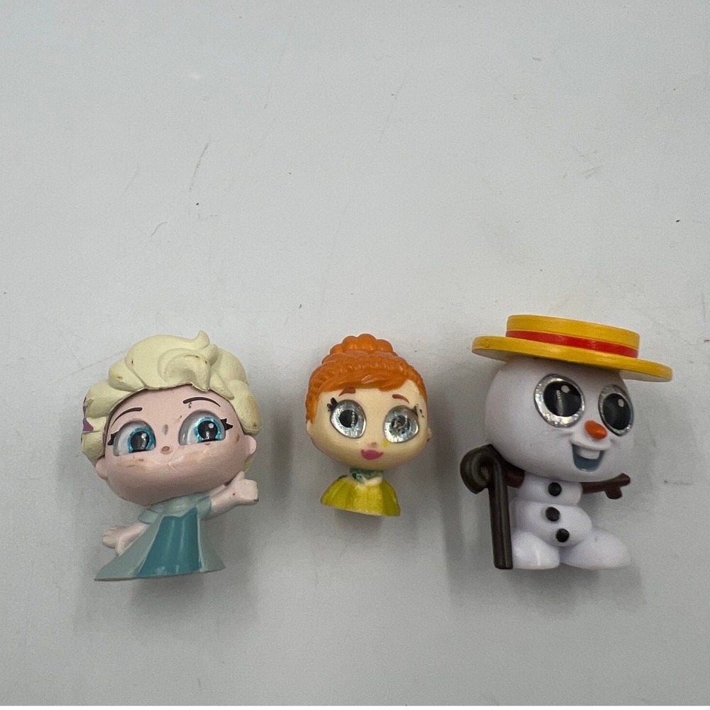 Disney Doorables Frozen Lot Elsa Anna Olaf with Hat and Cane Mini Figures